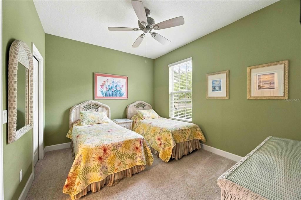 For Sale: $350,000 (2 beds, 2 baths, 1558 Square Feet)