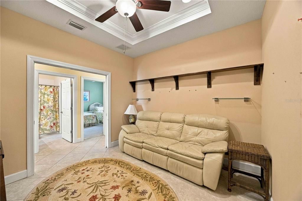 For Sale: $350,000 (2 beds, 2 baths, 1558 Square Feet)