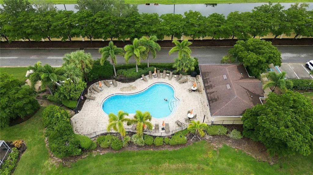 For Sale: $350,000 (2 beds, 2 baths, 1558 Square Feet)