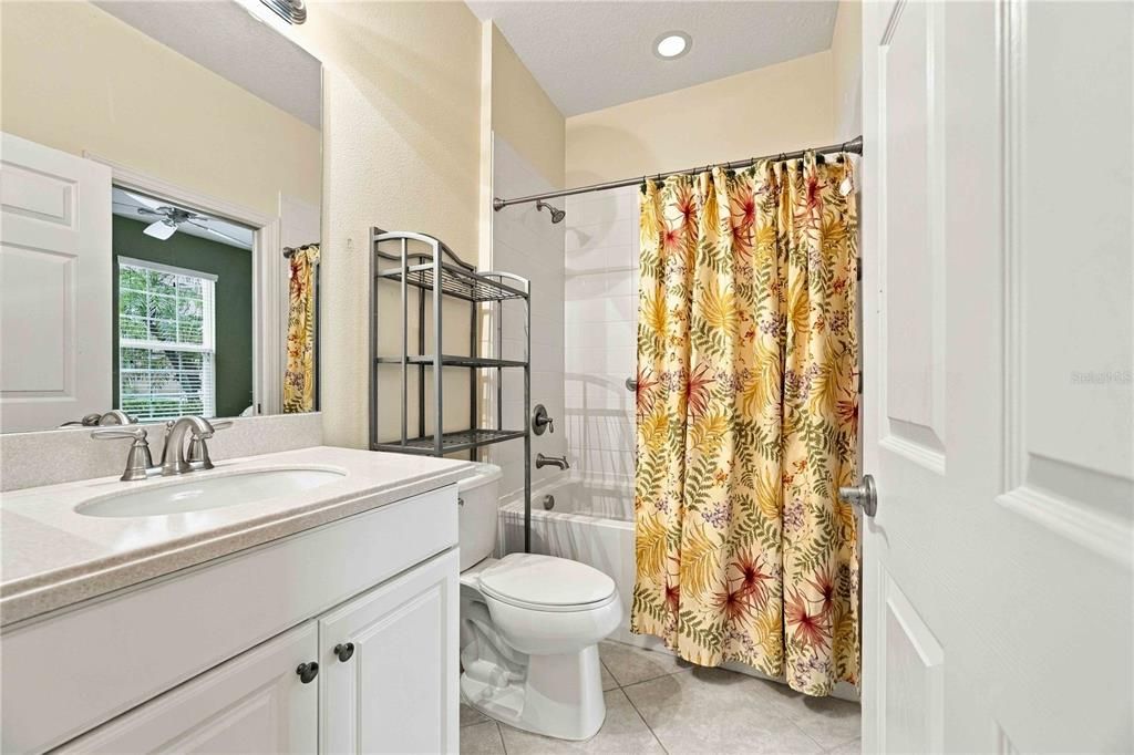 For Sale: $350,000 (2 beds, 2 baths, 1558 Square Feet)