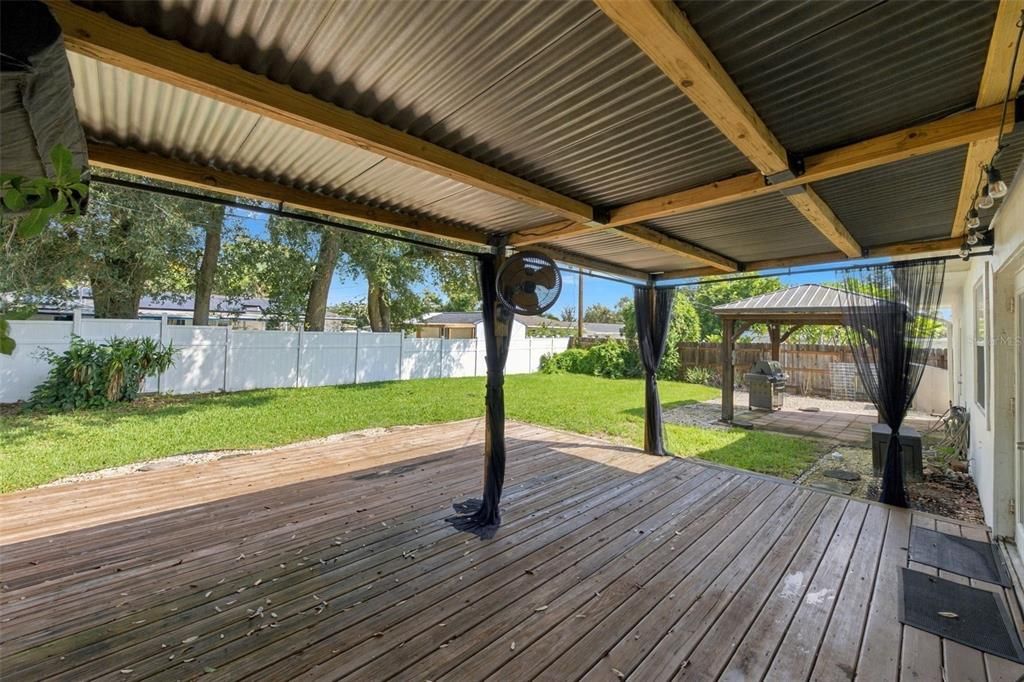 En Venta: $524,999 (4 camas, 3 baños, 1828 Pies cuadrados)