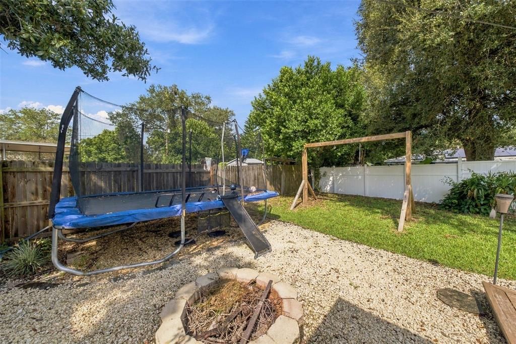 En Venta: $524,999 (4 camas, 3 baños, 1828 Pies cuadrados)