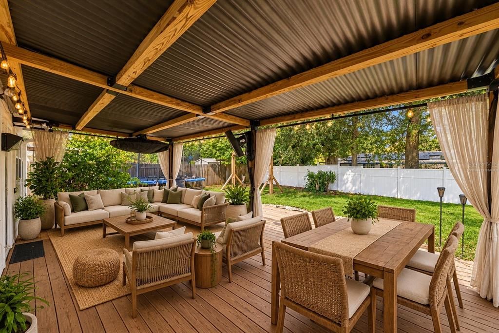 En Venta: $524,999 (4 camas, 3 baños, 1828 Pies cuadrados)