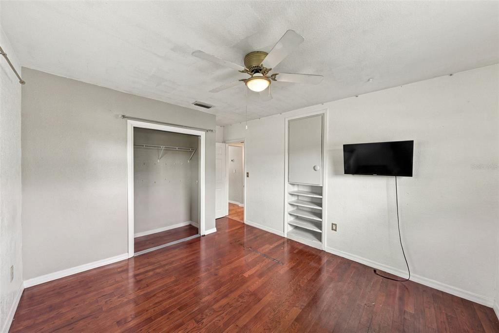 En Venta: $524,999 (4 camas, 3 baños, 1828 Pies cuadrados)
