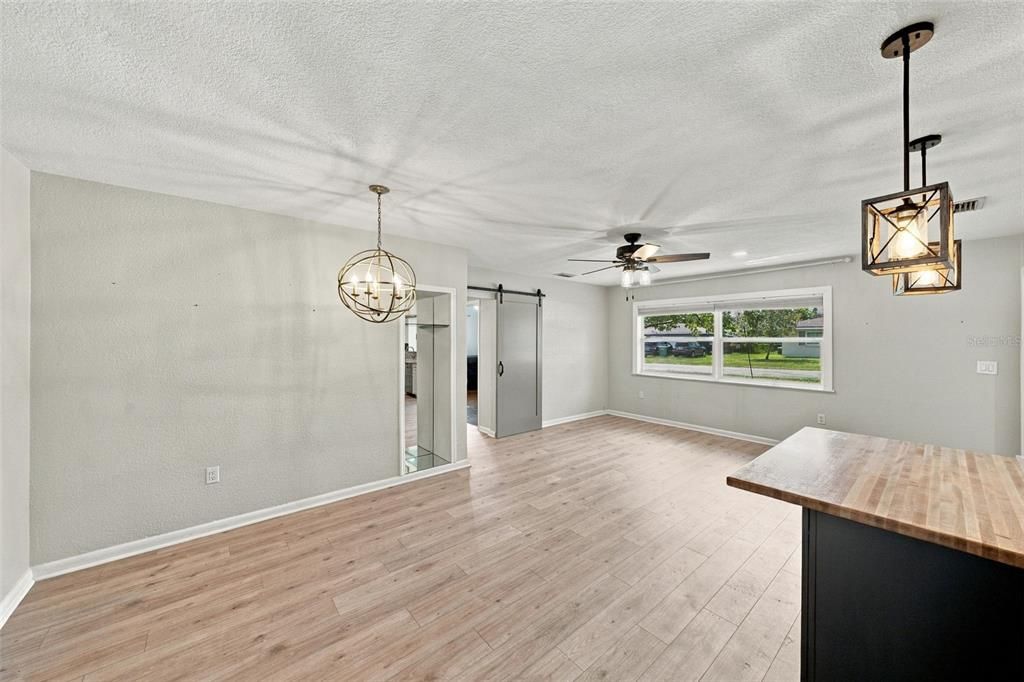 En Venta: $524,999 (4 camas, 3 baños, 1828 Pies cuadrados)