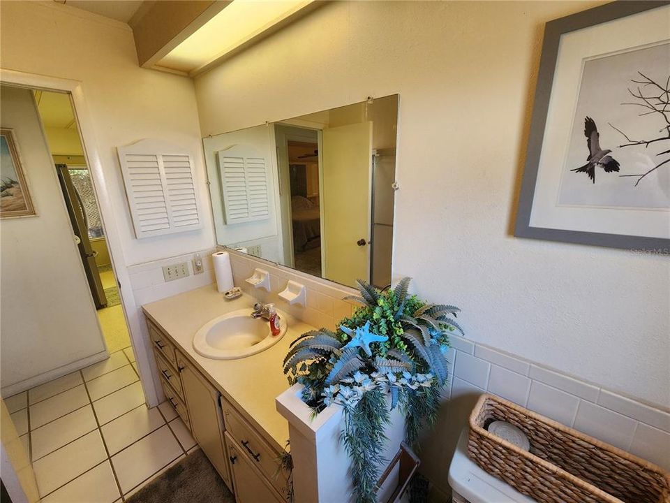 For Sale: $175,000 (2 beds, 2 baths, 1296 Square Feet)