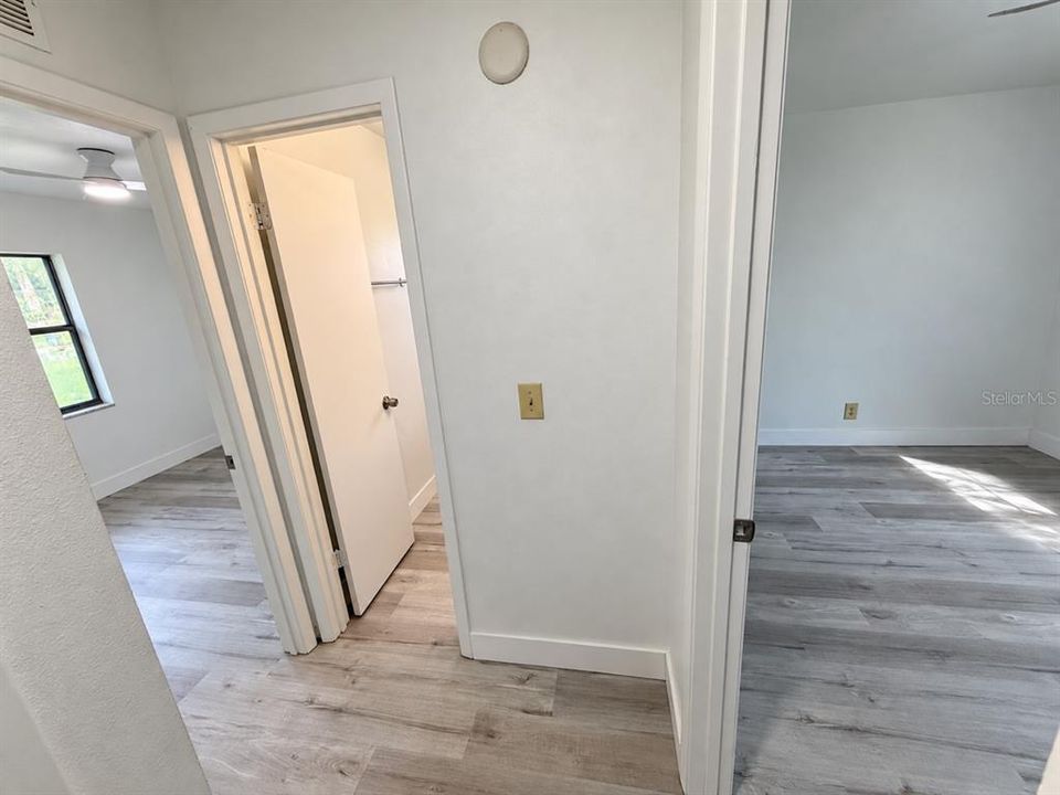 For Sale: $215,000 (3 beds, 2 baths, 1092 Square Feet)