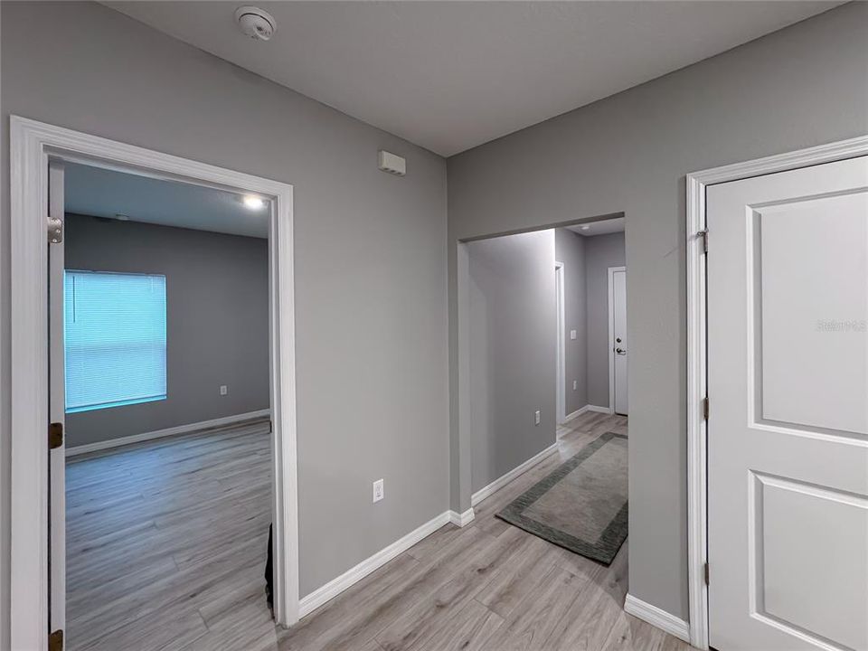 На продажу: $369,900 (3 спален, 2 ванн, 1188 Квадратных фут)