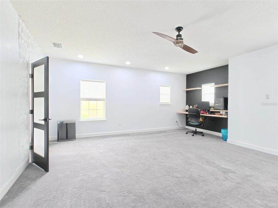 En Venta: $750,000 (4 camas, 3 baños, 3907 Pies cuadrados)