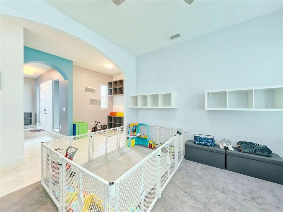 En Venta: $750,000 (4 camas, 3 baños, 3907 Pies cuadrados)