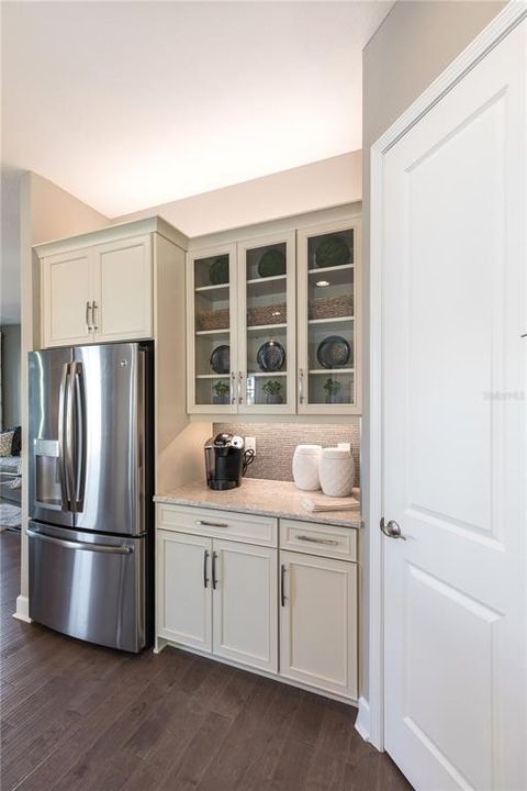 For Sale: $789,990 (3 beds, 2 baths, 2397 Square Feet)
