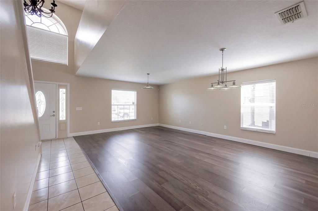 For Sale: $435,000 (4 beds, 3 baths, 3012 Square Feet)