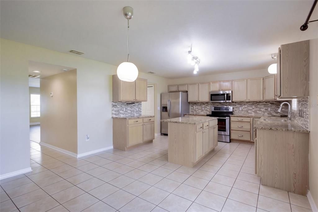 For Sale: $435,000 (4 beds, 3 baths, 3012 Square Feet)