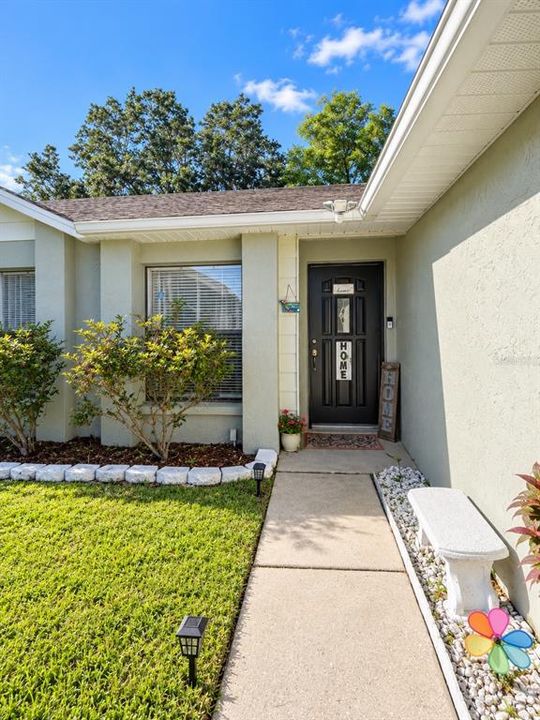 For Rent: $1,645 (3 beds, 2 baths, 1422 Square Feet)