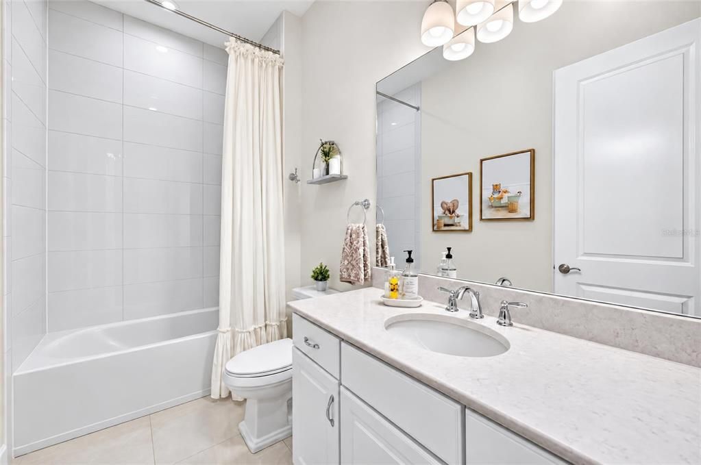 En Venta: $1,650,000 (3 camas, 3 baños, 3025 Pies cuadrados)