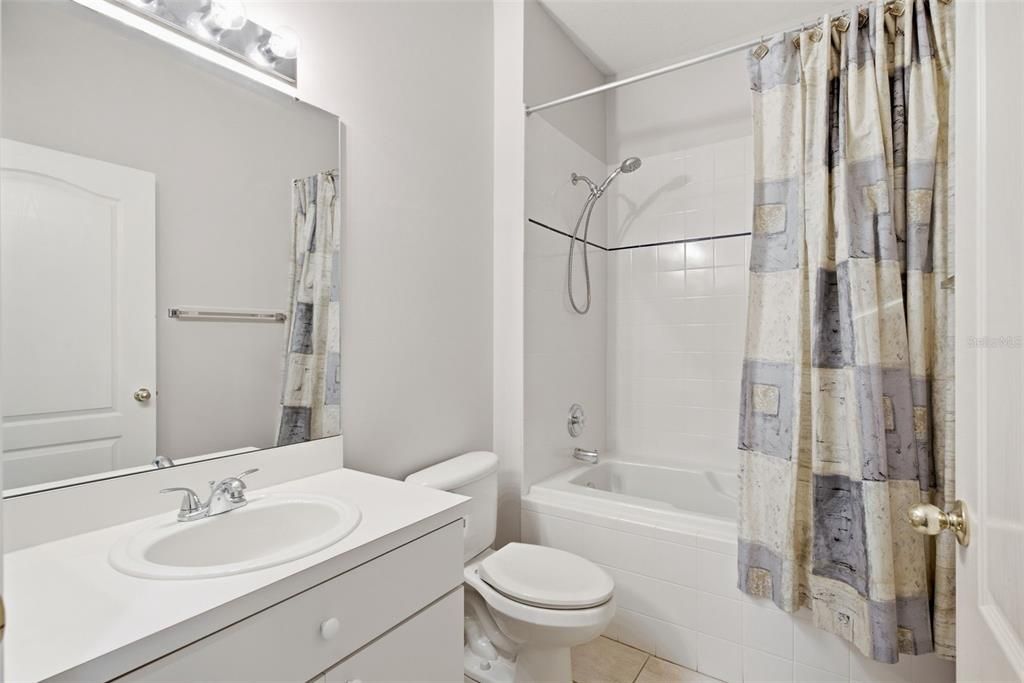 En Venta: $389,900 (3 camas, 2 baños, 1990 Pies cuadrados)
