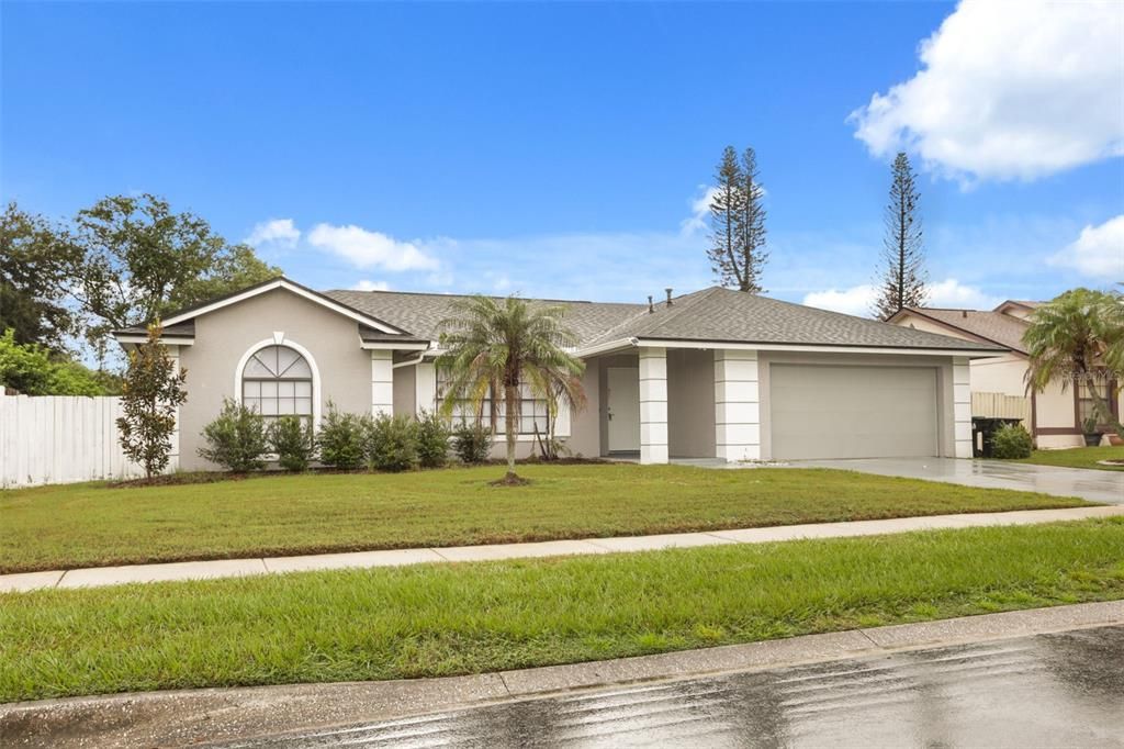For Rent: $2,600 (3 beds, 2 baths, 1639 Square Feet)