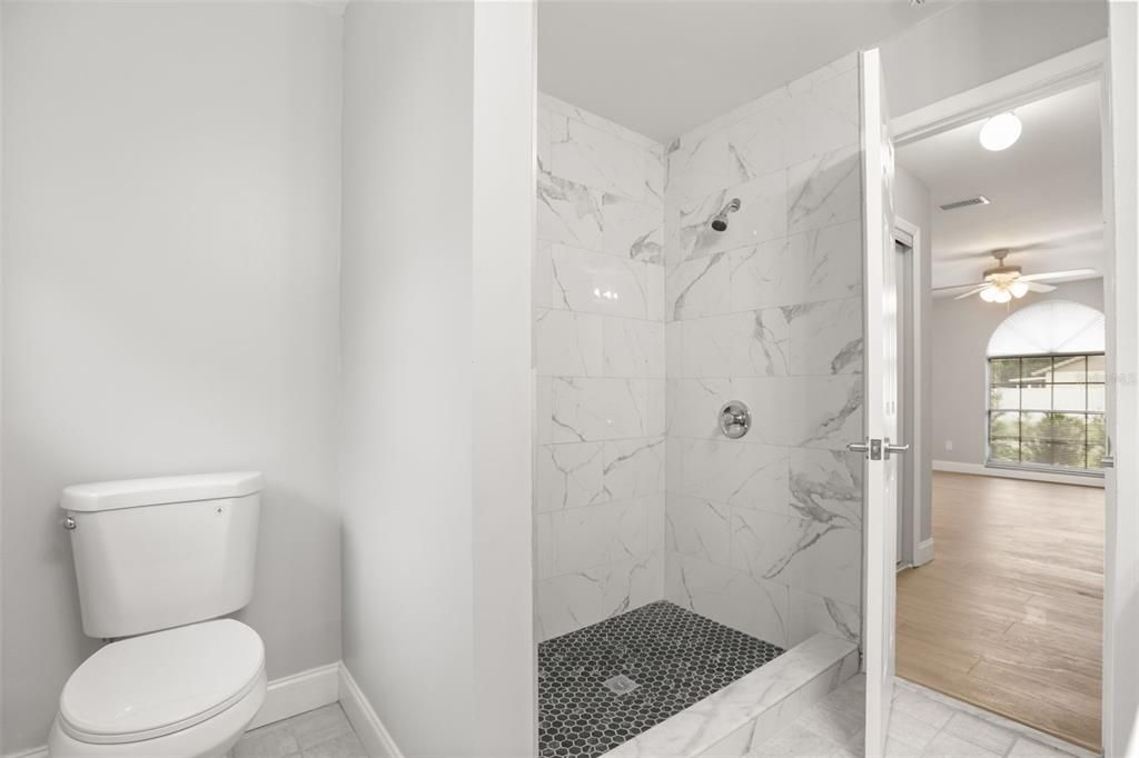 For Rent: $2,600 (3 beds, 2 baths, 1639 Square Feet)