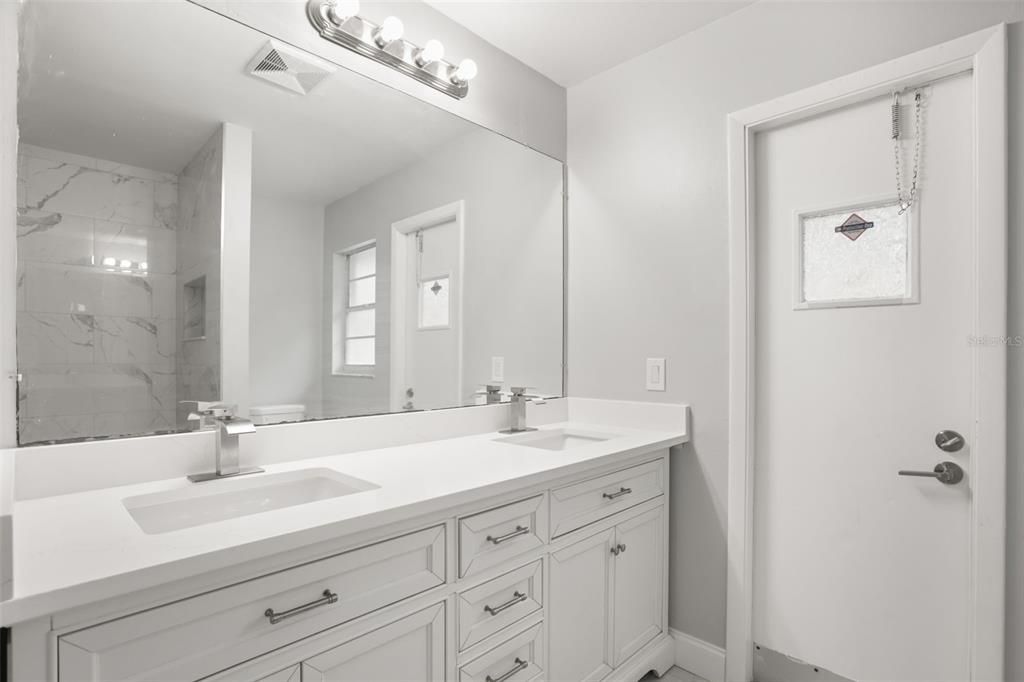 For Rent: $2,600 (3 beds, 2 baths, 1639 Square Feet)