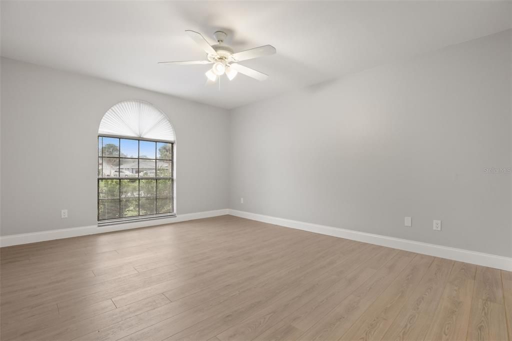 For Rent: $2,600 (3 beds, 2 baths, 1639 Square Feet)