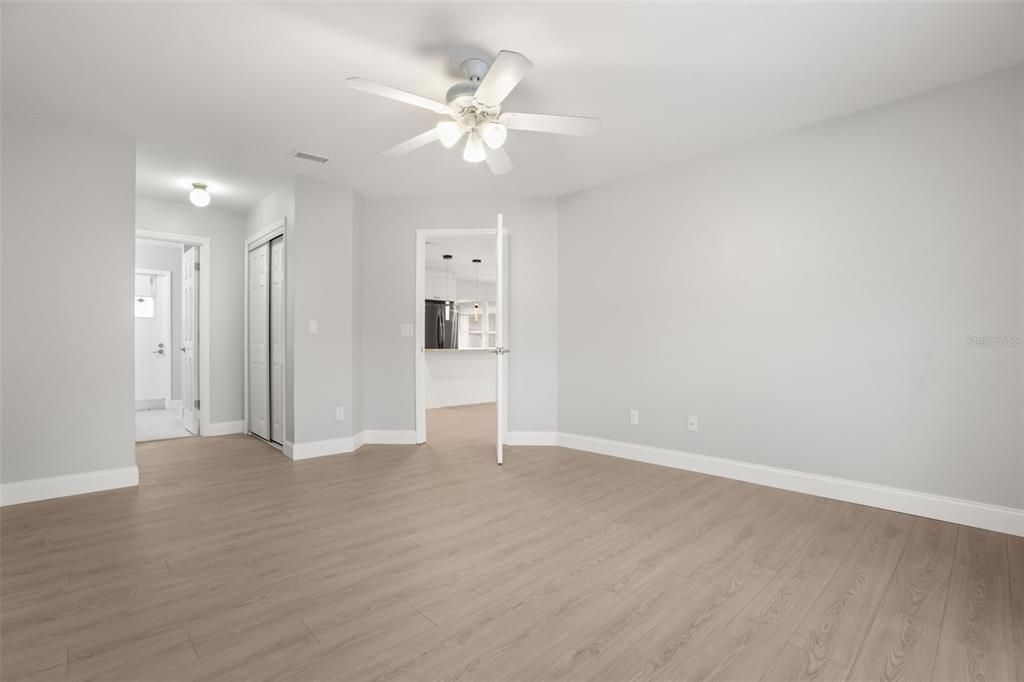 For Rent: $2,600 (3 beds, 2 baths, 1639 Square Feet)