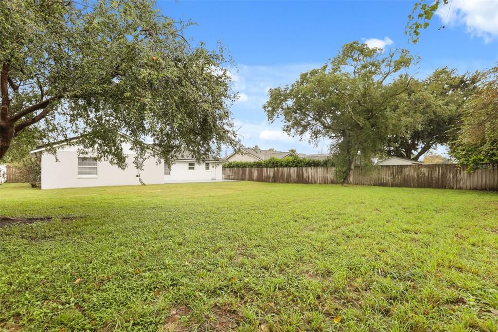 For Rent: $2,600 (3 beds, 2 baths, 1639 Square Feet)