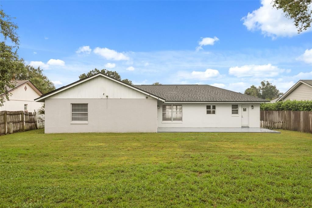 For Rent: $2,600 (3 beds, 2 baths, 1639 Square Feet)