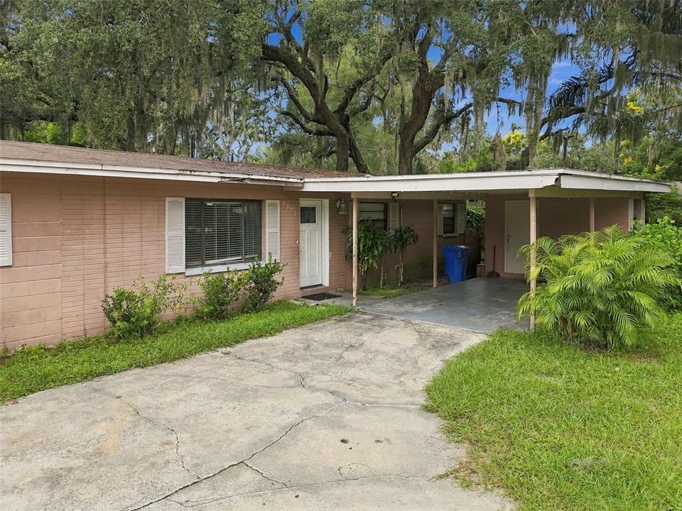 Active With Contract: $299,999 (3 beds, 2 baths, 1701 Square Feet)