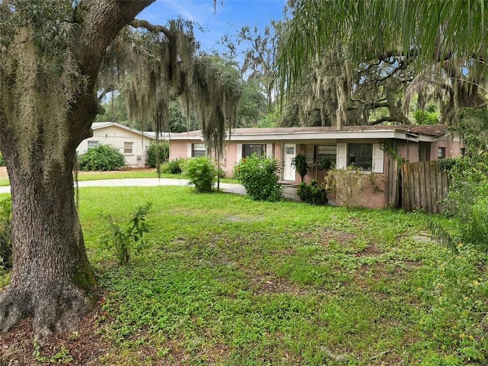 Active With Contract: $299,999 (3 beds, 2 baths, 1701 Square Feet)