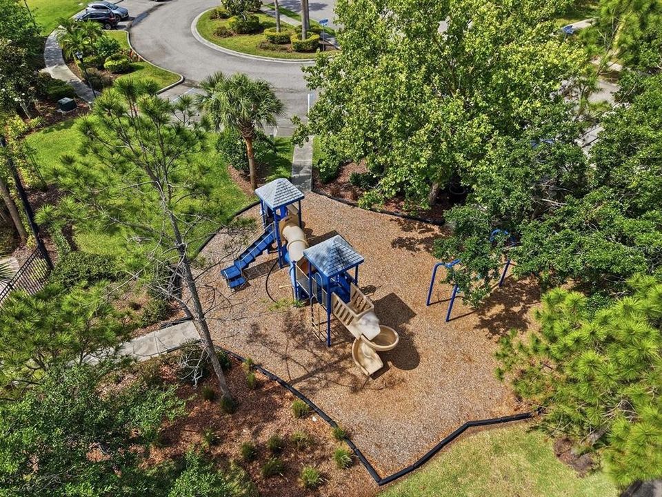 For Sale: $194,500 (2 beds, 2 baths, 1320 Square Feet)