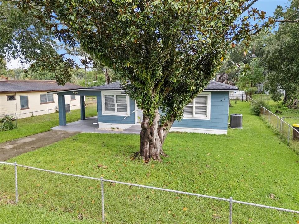 En Venta: $239,900 (2 camas, 1 baños, 720 Pies cuadrados)