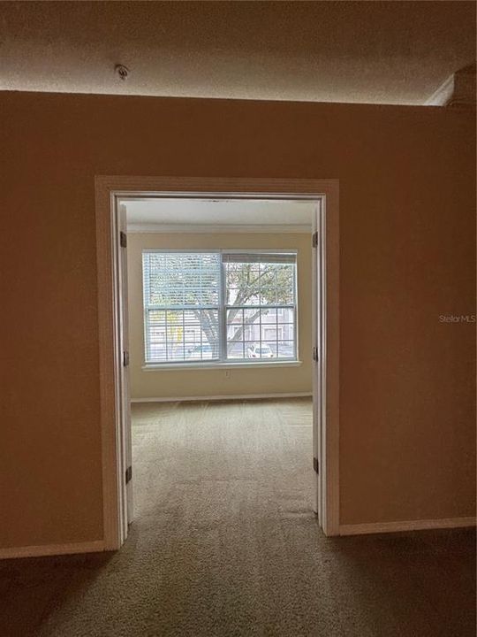 For Rent: $1,450 (1 beds, 1 baths, 890 Square Feet)