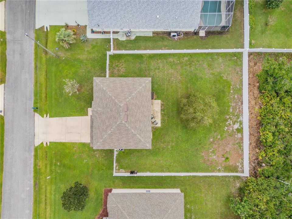 En Venta: $325,000 (3 camas, 2 baños, 2026 Pies cuadrados)