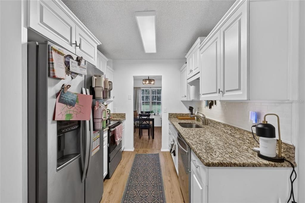 На продажу: $199,900 (3 спален, 2 ванн, 1148 Квадратных фут)