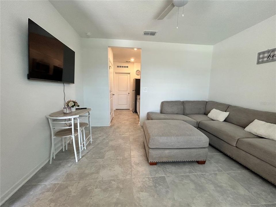 В аренду: $1,450 (1 спален, 1 ванн, 500 Квадратных фут)