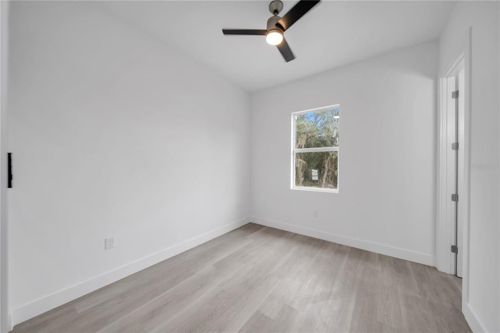 En Venta: $260,000 (3 camas, 3 baños, 1057 Pies cuadrados)