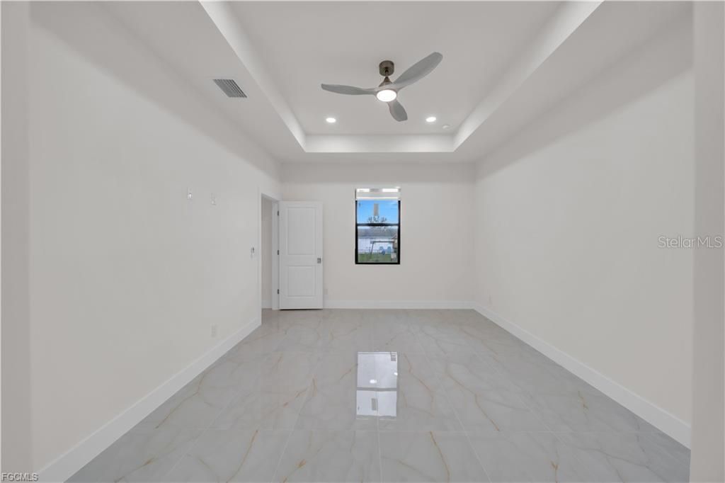 En Venta: $369,900 (3 camas, 2 baños, 1480 Pies cuadrados)