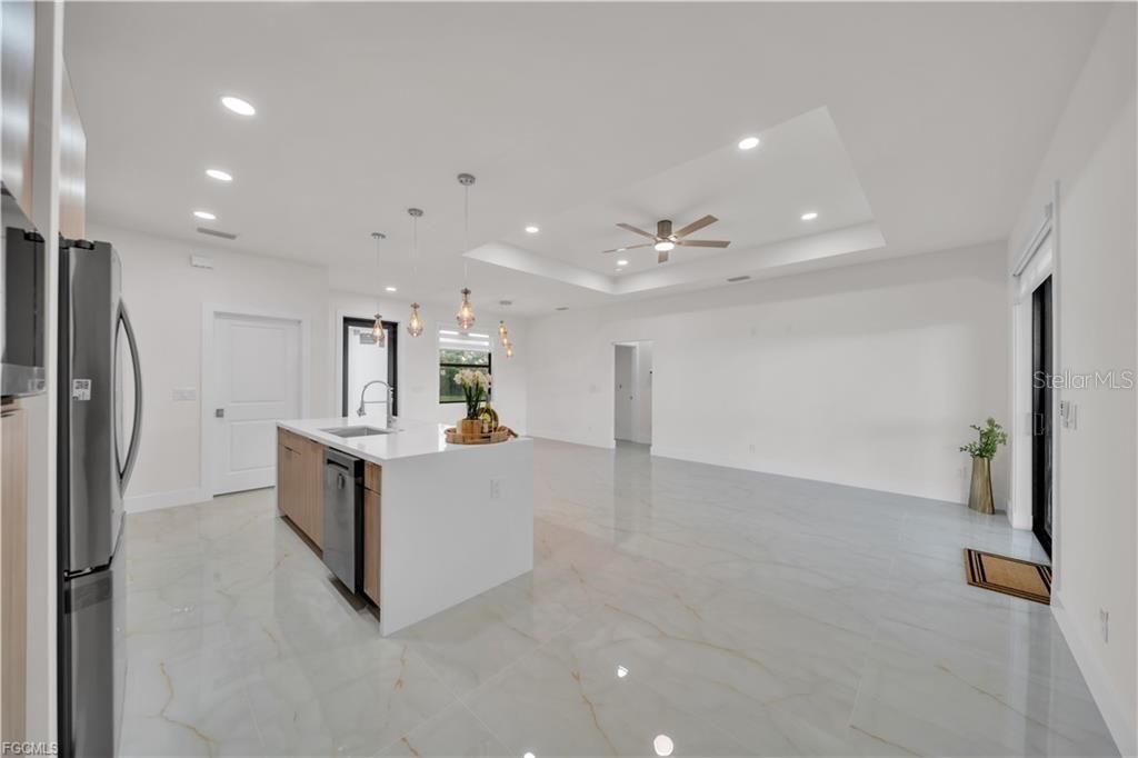 En Venta: $369,900 (3 camas, 2 baños, 1480 Pies cuadrados)