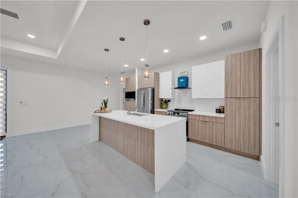 En Venta: $369,900 (3 camas, 2 baños, 1480 Pies cuadrados)