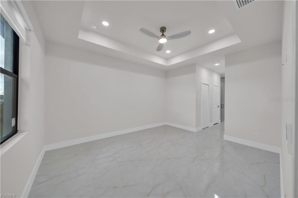 En Venta: $369,900 (3 camas, 2 baños, 1480 Pies cuadrados)