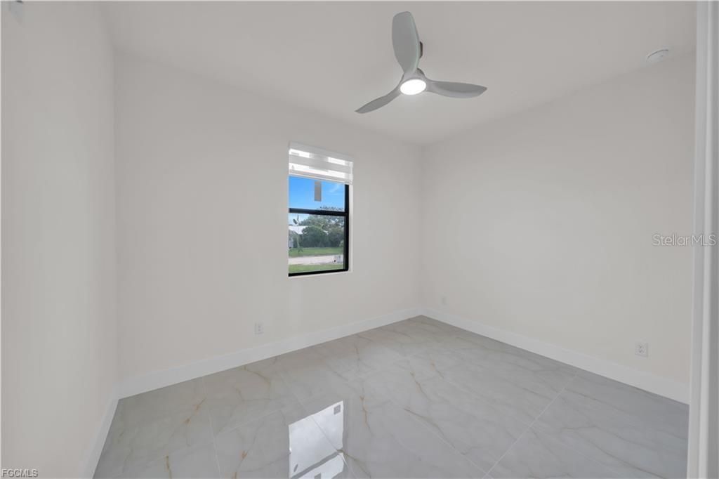 En Venta: $369,900 (3 camas, 2 baños, 1480 Pies cuadrados)