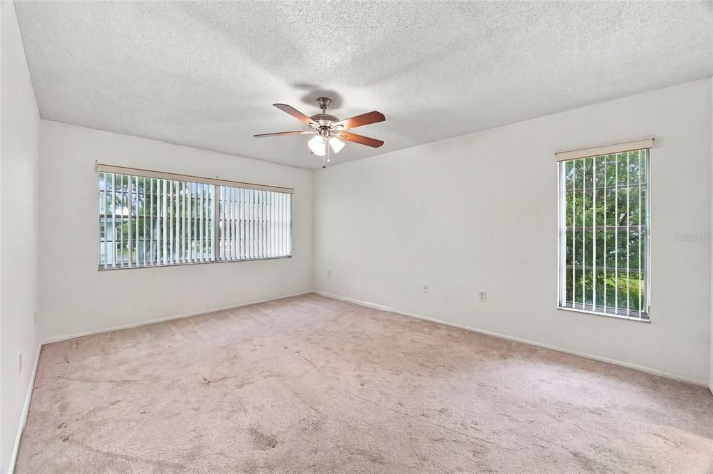 For Sale: $184,900 (2 beds, 2 baths, 1410 Square Feet)