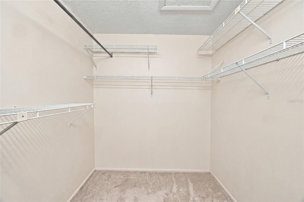 For Sale: $184,900 (2 beds, 2 baths, 1410 Square Feet)