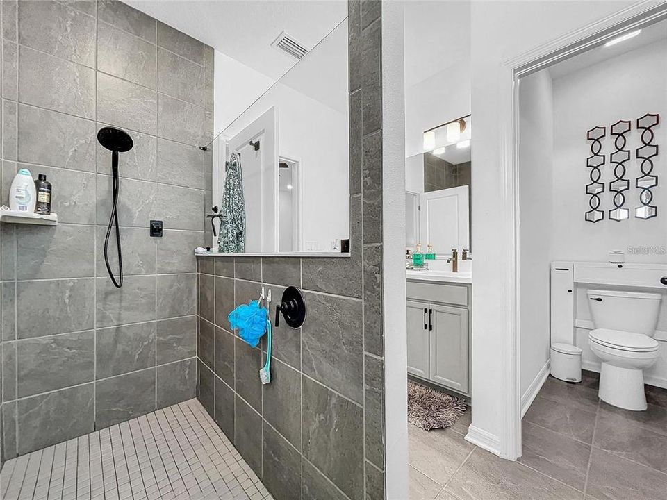 На продажу: $449,000 (4 спален, 2 ванн, 1847 Квадратных фут)