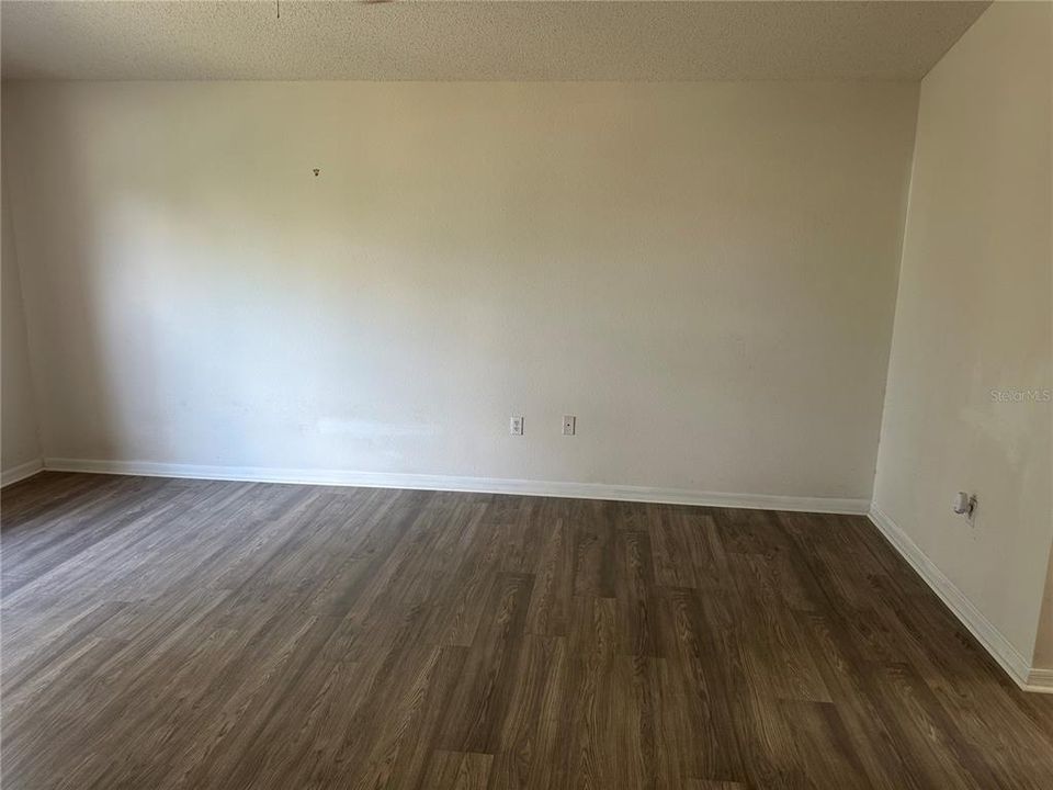 В аренду: $2,400 (4 спален, 2 ванн, 2320 Квадратных фут)