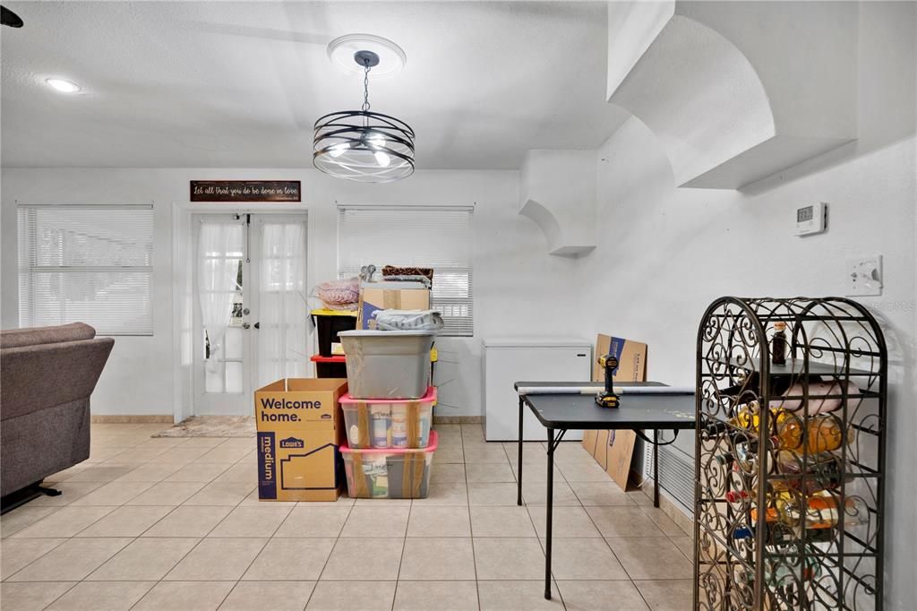 En Venta: $300,000 (3 camas, 1 baños, 1408 Pies cuadrados)