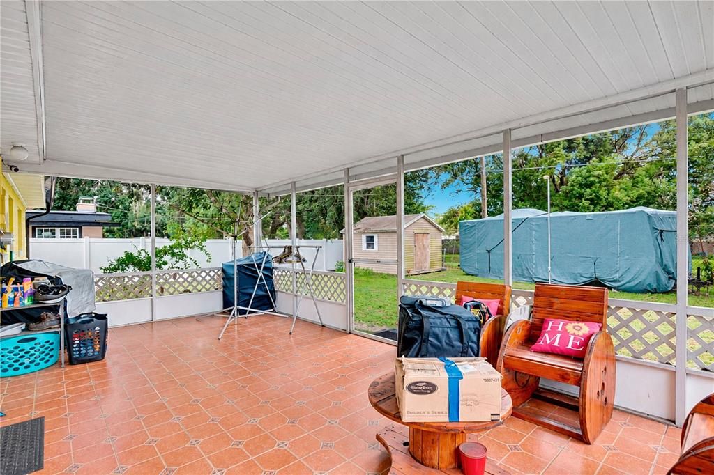 En Venta: $300,000 (3 camas, 1 baños, 1408 Pies cuadrados)