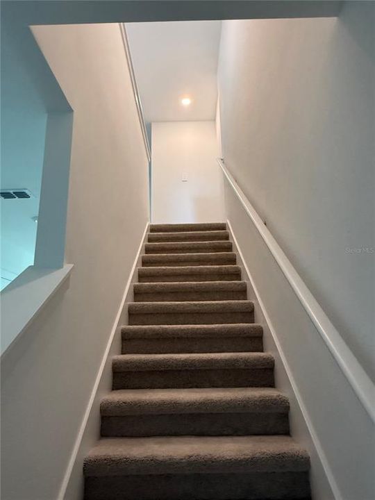 En Renta: $2,050 (3 camas, 2 baños, 1423 Pies cuadrados)