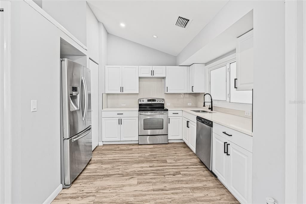 En Venta: $440,000 (3 camas, 2 baños, 1126 Pies cuadrados)