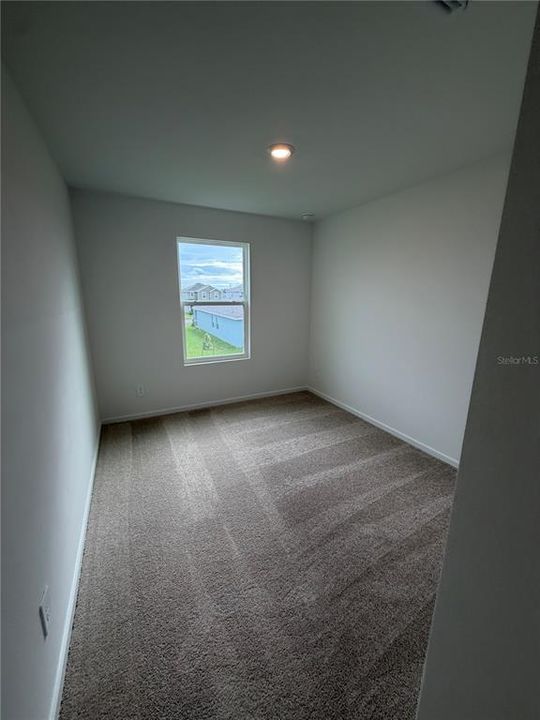 For Rent: $2,050 (3 beds, 2 baths, 1423 Square Feet)